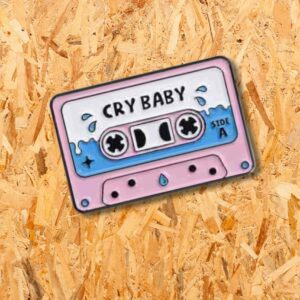 Καρφίτσα Cry Baby - Image 1